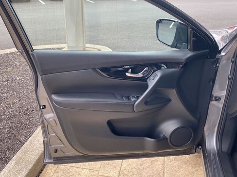 Certified 2022 Nissan Rogue Sport SL image 21