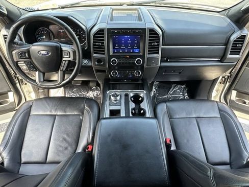 Used 2020 Ford Expedition XLT w/ Equipment Group 202A RWD image 9