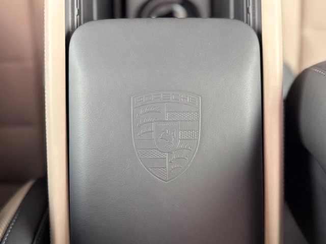 New 2026 Porsche Cayenne Turbo AWD/4WD image 38
