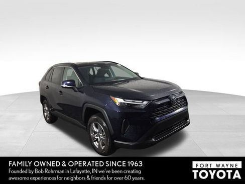 Used 2025 Toyota RAV4 XLE AWD/4WD image 4