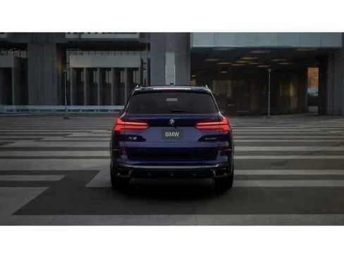 New 2026 BMW X5 sDrive40i w/ M Sport Package RWD image 5