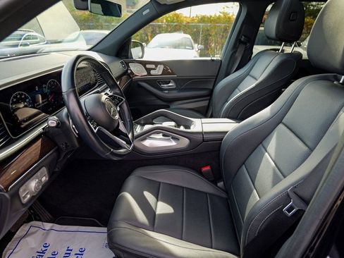 Used 2025 Mercedes-Benz GLS 450 4MATIC image 20