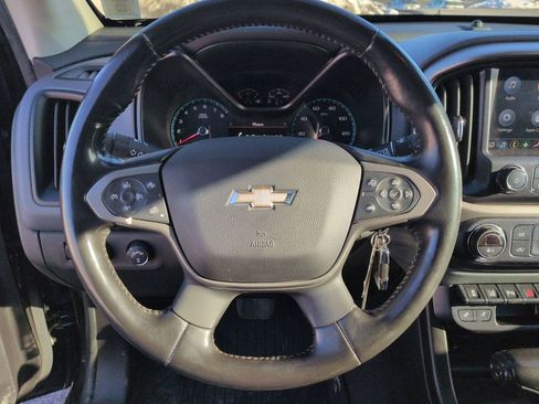 Used 2021 Chevrolet Colorado Z71 w/ Z71 Midnight Edition image 17