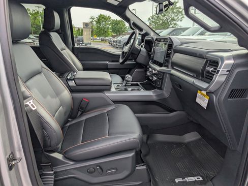 New 2025 Ford F150 Lariat w/ Equipment Group 501A Mid image 9