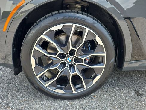 Used 2026 BMW X7 M60i AWD/4WD image 9