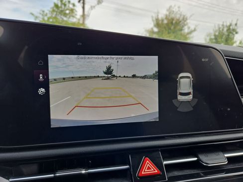 Certified 2024 Kia Niro EX Touring FWD image 29
