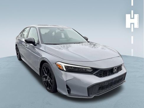 Used 2025 Honda Civic Sport image 1