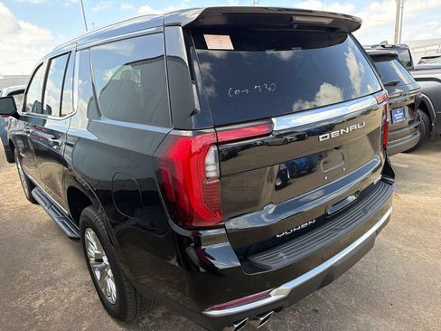 Used 2025 GMC Yukon Denali RWD image 4
