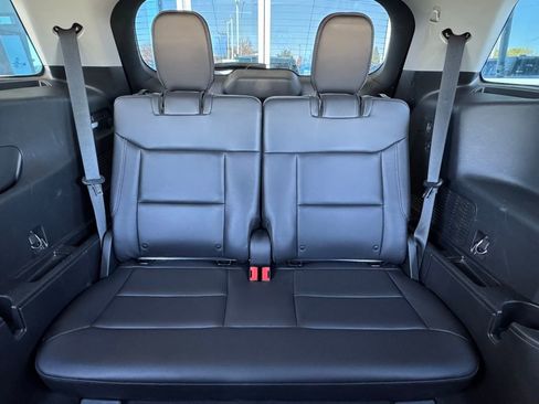 Used 2022 Ford Explorer XLT w/ Equipment Group 202A image 26