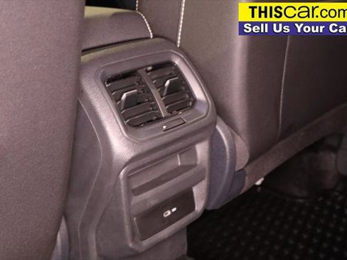 Used 2024 Volkswagen Taos SE FWD image 26
