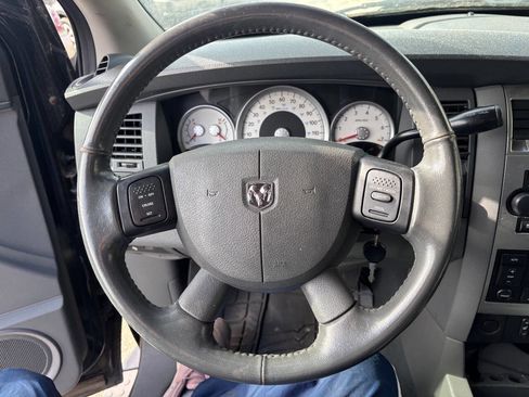 Used 2005 Dodge Durango Limited w/ Trailer Tow Group image 11