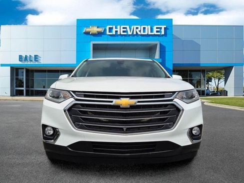 Used 2021 Chevrolet Traverse LT w/ LT Premium Package FWD image 8