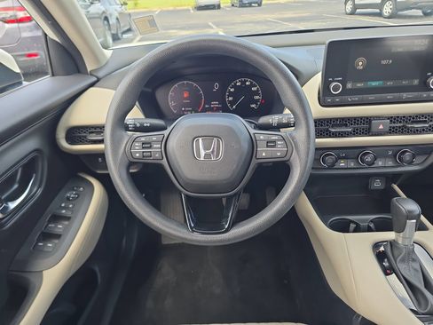 Certified 2023 Honda HR-V LX image 10