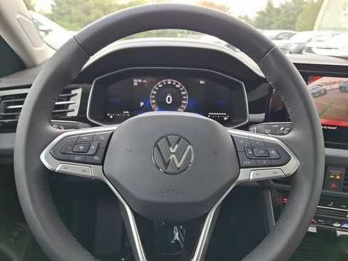 New 2026 Volkswagen Jetta SE FWD image 14