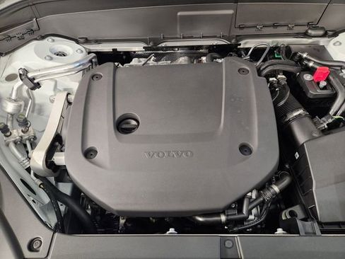 New 2026 Volvo XC90 B6 Plus w/ Protection Package Premier image 33