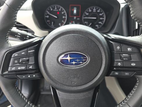 Used 2025 Subaru Forester Premium AWD/4WD image 23
