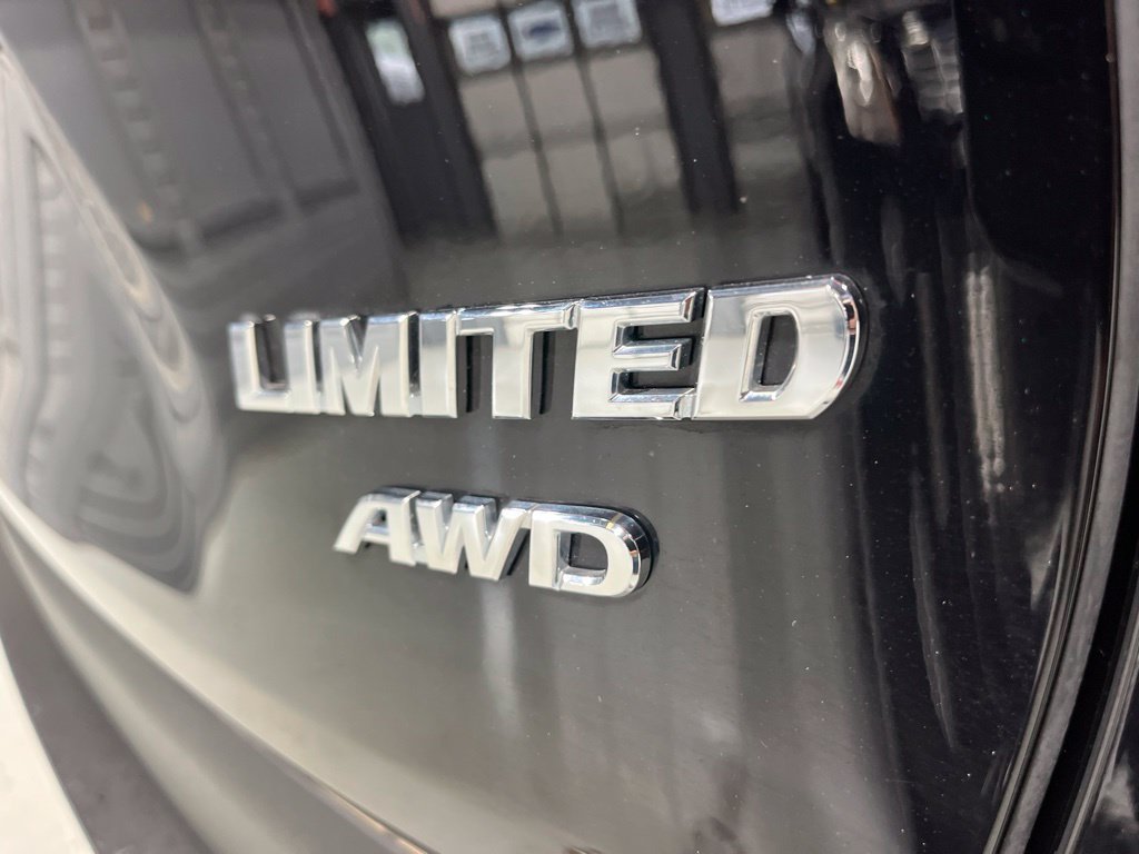 Used 2022 Toyota RAV4 Limited w/ Limited Grade Weather Package AWD/4WD image 39