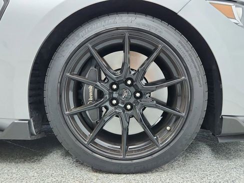 Used 2020 Ford Mustang Shelby GT350 w/ Technology Package image 34