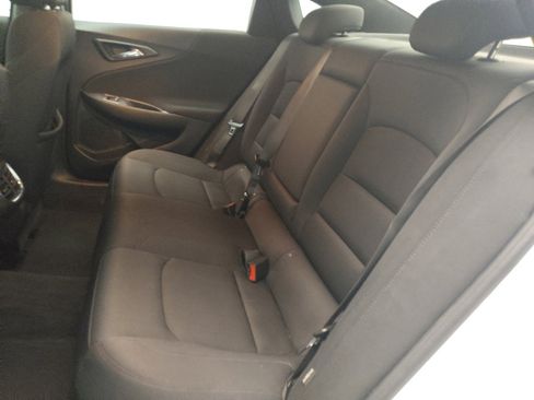 Used 2023 Chevrolet Malibu LT FWD image 18
