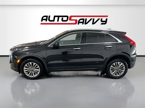 Used 2024 Cadillac XT4 Premium Luxury w/ Cold Weather Package image 4