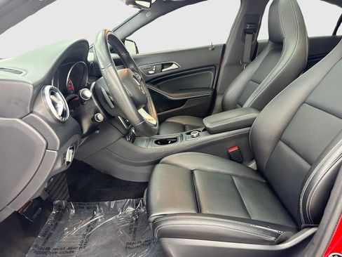 Used 2019 Mercedes-Benz CLA 250 image 17