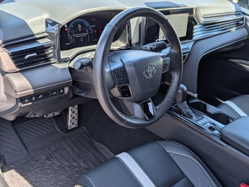 Used 2026 Toyota Camry SE FWD image 14