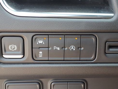 Used 2024 Chevrolet Tahoe LT RWD image 33