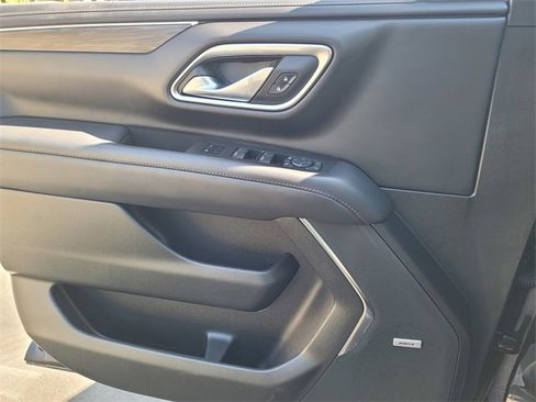 Used 2023 Chevrolet Tahoe Z71 w/ Luxury Package image 14