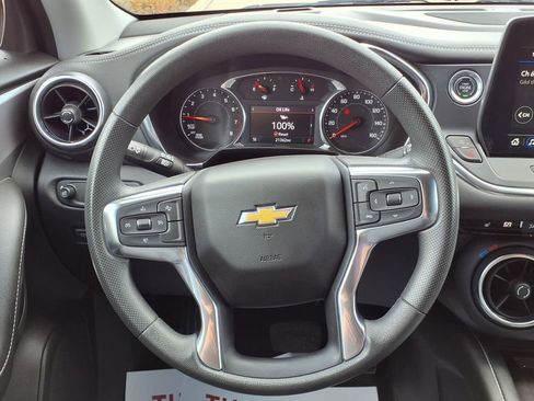 Used 2024 Chevrolet Blazer LT w/ Convenience Package FWD image 23