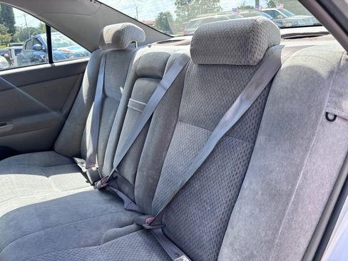 Used 2004 Toyota Camry FWD image 21