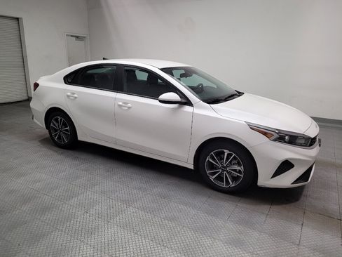 Used 2023 Kia Forte LXS FWD image 11