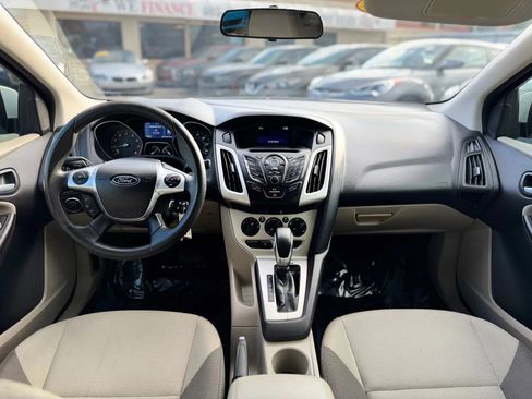 Used 2014 Ford Focus SE image 14