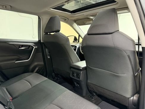 Used 2019 Toyota RAV4 XLE w/ Convenience Package image 41