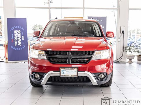 Used 2020 Dodge Journey Crossroad FWD image 2