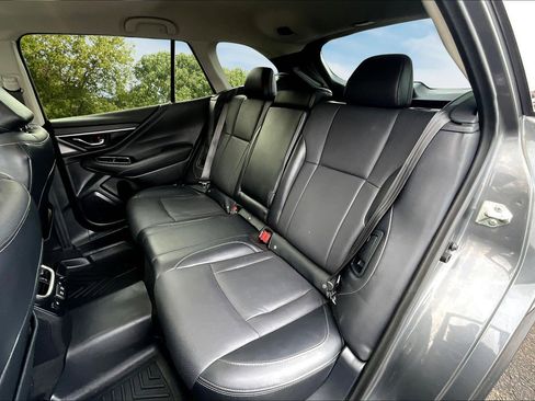 Used 2020 Subaru Outback Limited image 14
