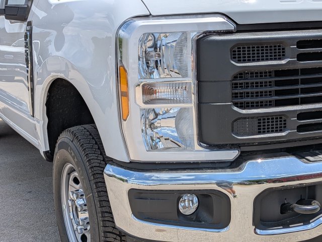 New 2026 Ford F250 XL w/ XL Chrome Package AWD/4WD image 37