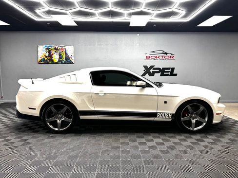 Used 2011 Ford Mustang GT Premium w/ Brembo Brake Pkg RWD image 17