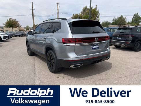 New 2026 Volkswagen Atlas SE image 3