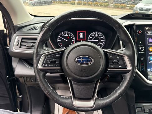 Used 2023 Subaru Ascent Limited image 11