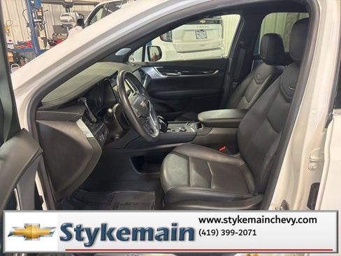 Used 2024 Cadillac XT5 Premium Luxury image 17