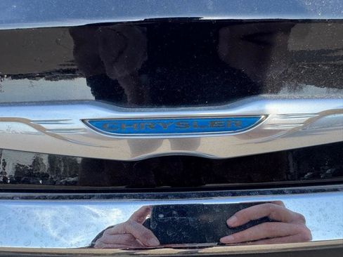 Used 2013 Chrysler 200 Limited w/ Sun/Sound Group FWD image 27