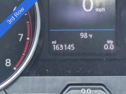 Used 2018 Volkswagen Tiguan SE w/ Panoramic Sunroof Package FWD image 31