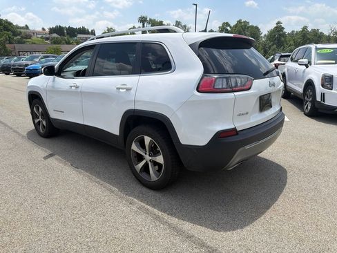 Used 2019 Jeep Cherokee Limited AWD/4WD image 5