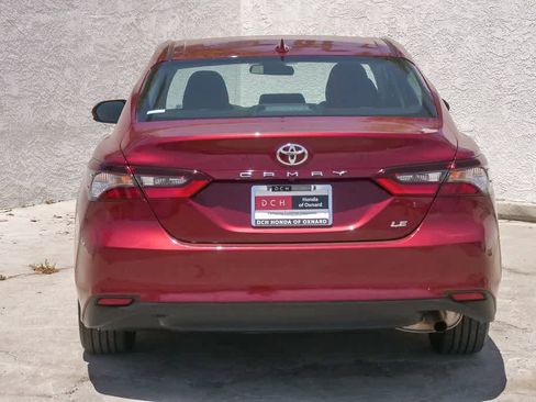 Used 2021 Toyota Camry LE w/ Carpet Mat Package (TMS) FWD image 8