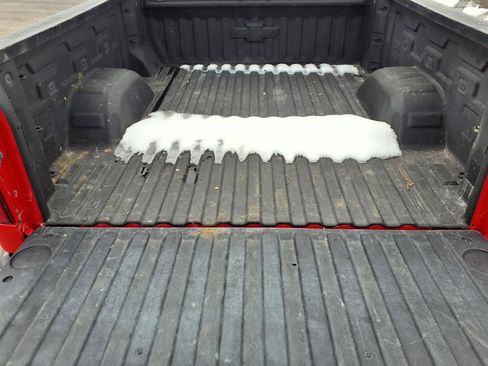 Used 2021 Chevrolet Silverado 1500 LT image 26