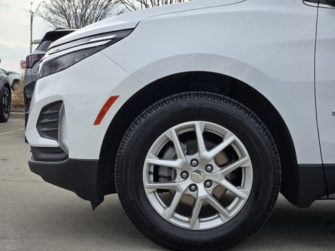 Used 2023 Chevrolet Equinox LT image 14