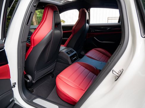 New 2025 Porsche Panamera image 37