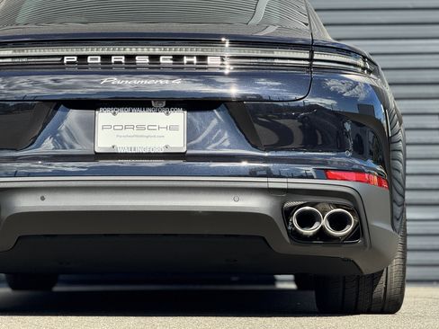 Used 2025 Porsche Panamera 4 AWD/4WD image 19