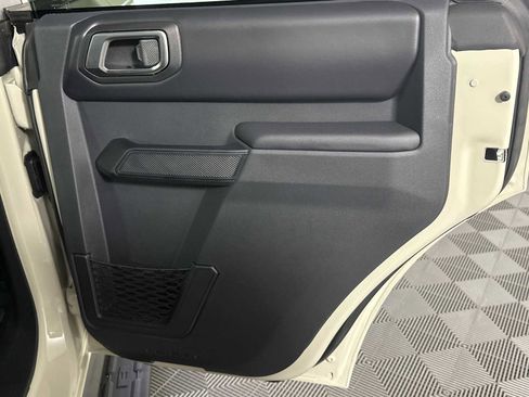 Used 2025 Ford Bronco Outer Banks image 20
