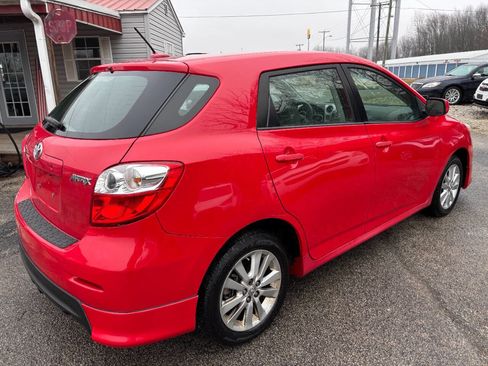 Used 2010 Toyota Matrix FWD image 4